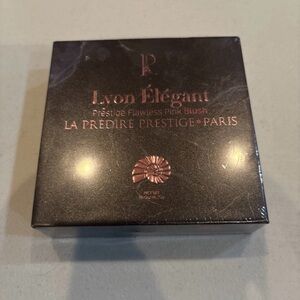 Lyon Élégant Prestige Flawless Pink Blush - La Predire Prestige Paris